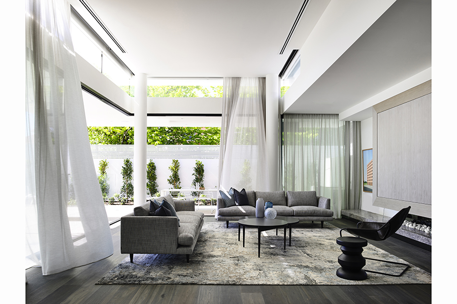 Bolton Avenue, Hampton