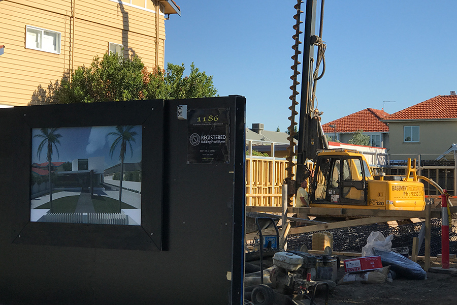 Bolton Avenue, Hampton