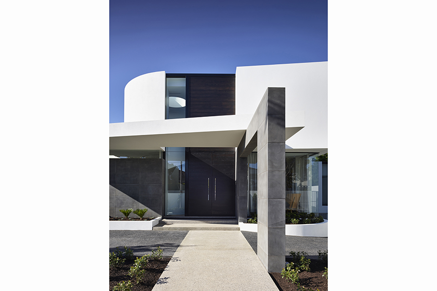 Bolton Avenue, Hampton